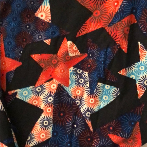 LuLaRoe O.S. Legging - Picture 2 of 2